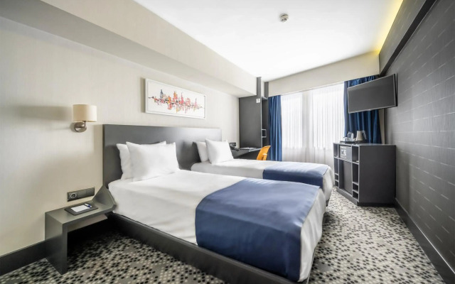Misa Hotel