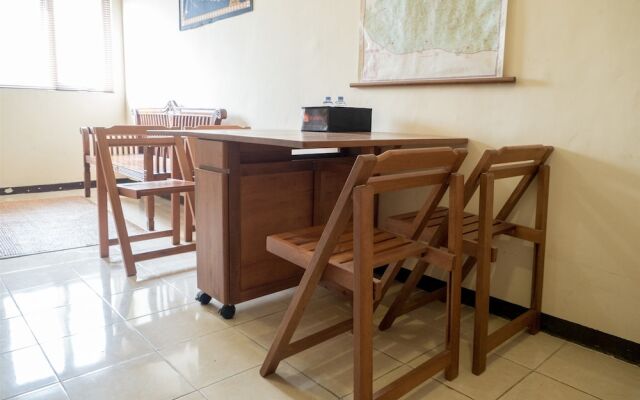 Ethnic and Comfy 2Br the Suites Metro Apartment