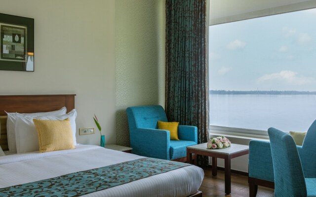 BLUSALZ MANOR Waters Edge Kochi