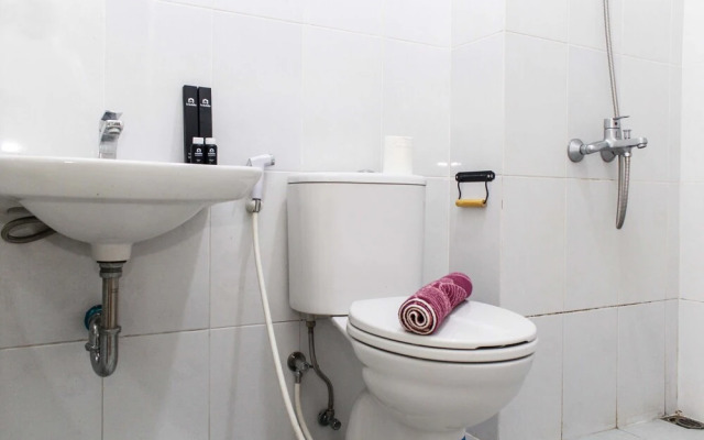 New and Cozy Studio at Patraland Urbano Apartment