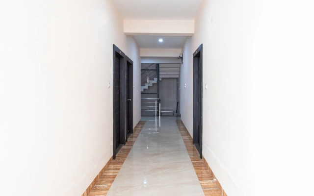 OYO 27654 Hotel Grand Valley