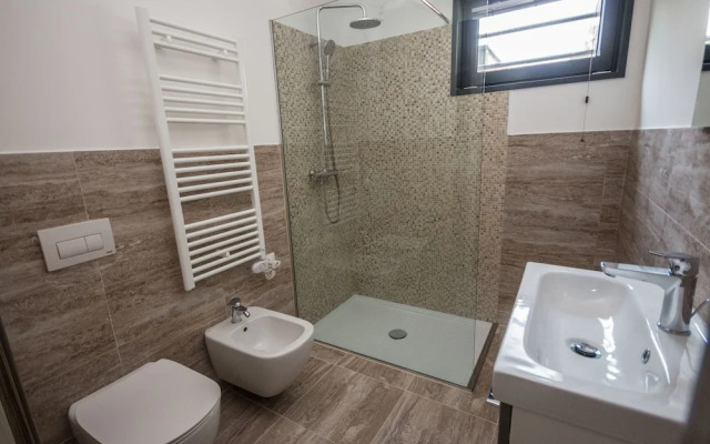 HOMIQUO - Royal Suite Como Lake