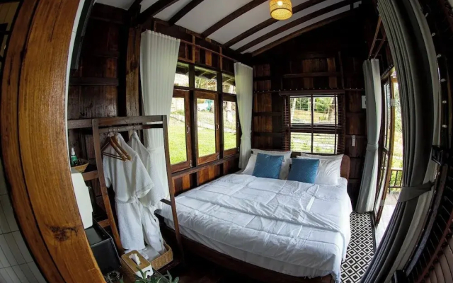 Baan Lhong View Lay