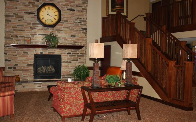 Comfort Inn & Suites Milford