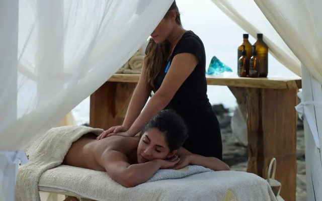 Alas Resort & Spa