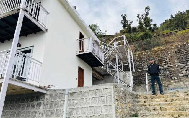 The Sapphire Suits Mussoorie
