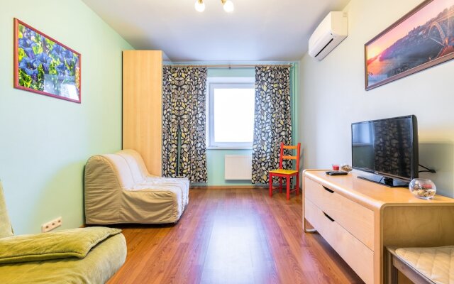 Apartment Butlerova 40