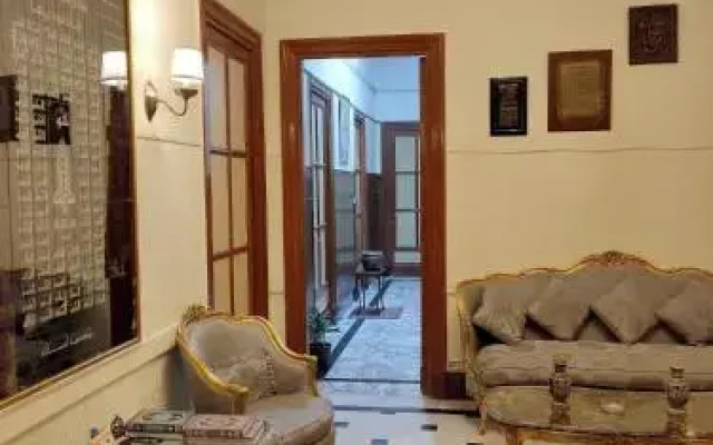 Triomphe Hotel