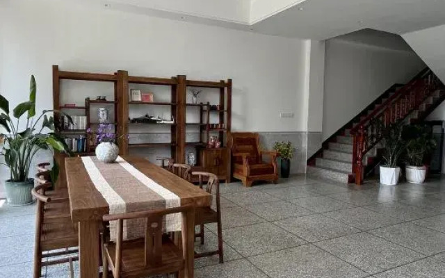 Yulong Bay B&B