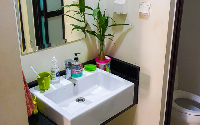 Aloha Guest House - 1 Male Only