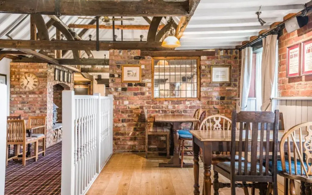 The Walhampton Arms