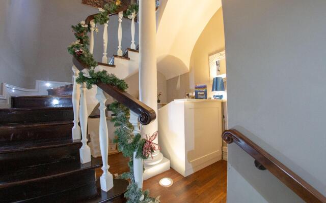 Leone Camere D'Autore