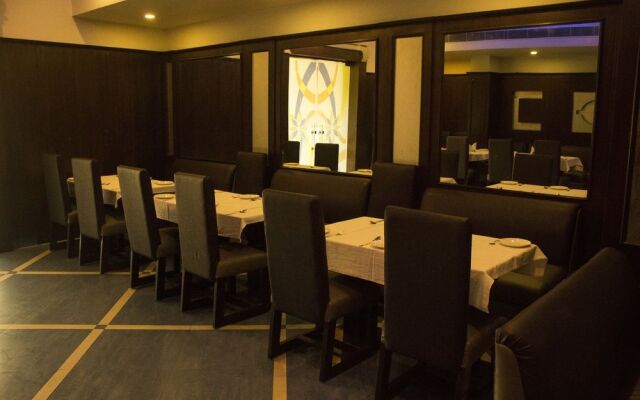 FabHotel Aay Kay Model Town
