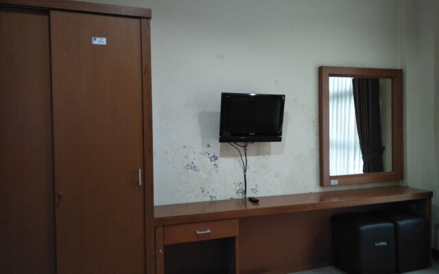 Tekmira Residence Supratman by Oyo Rooms