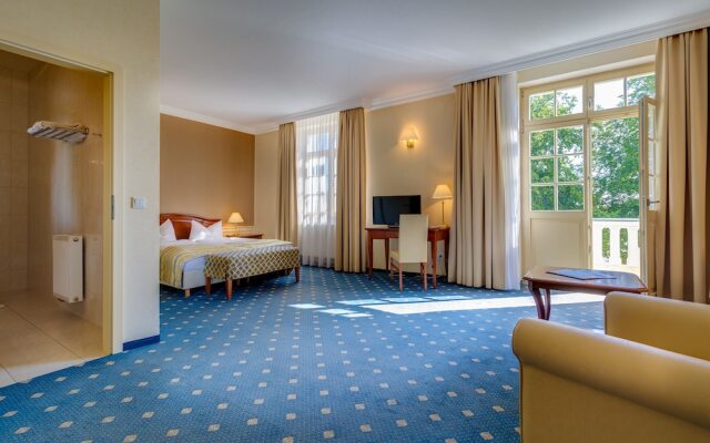 Seehotel Grossraeschen