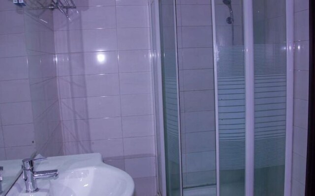 Excel Oriental Hotel & Suites