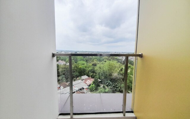 Fancy And Nice 1Br At Patraland Amarta Apartment