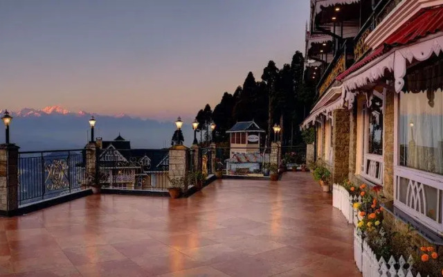 Summit Grace Hotel