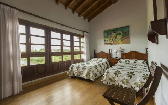 Casas Rurales Playa de Guadamía