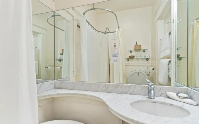 Golden Gate Hotel