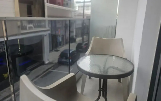 12 LCA - Stay Finibreeze Apartment