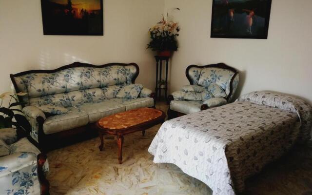 Papa Giovanni Xxiii Apartment