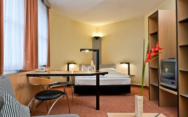 TRYP by Wyndham Halle