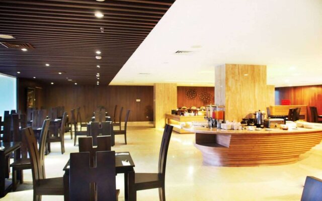 Arch Hotel