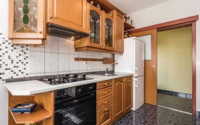 Nice Home in Povljana With Wifi and 2 Bedrooms