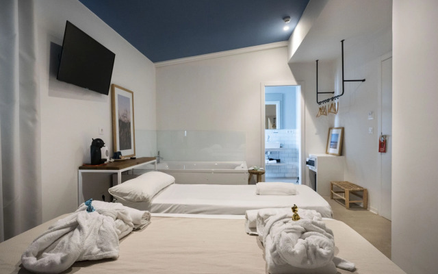 You & Co. Saler Beach Boutique Hotel