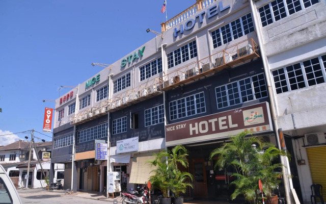 OYO 1190 Nice Stay Hotel