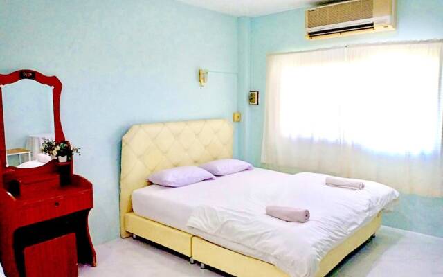 Ranong Boutique Hotel and Mall