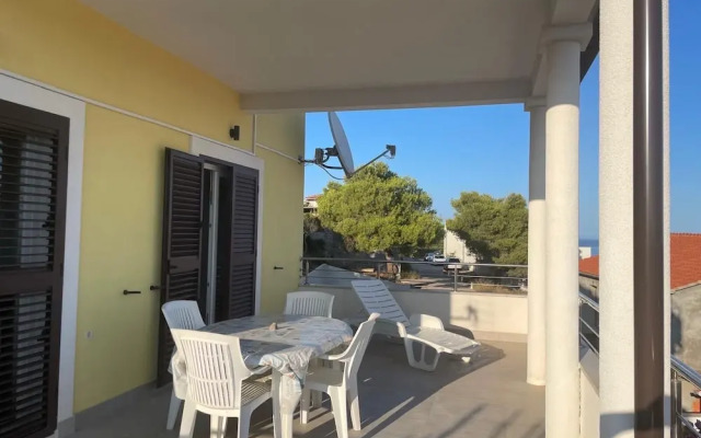 Sunrise Sunset Seaview Walk to Vis Iconic Beaches