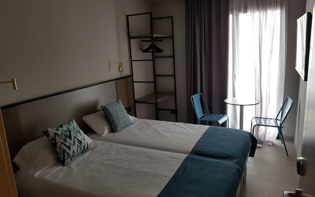 Pensió Hostal Mediterrà