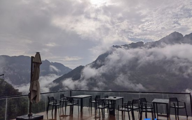 Enshi Qianyuyiqianyi Hotel – Outside – Enshi Prefecture