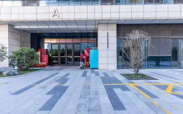 Laike Smart Cinema Hotel (Qujiang Chuangyigu Store)
