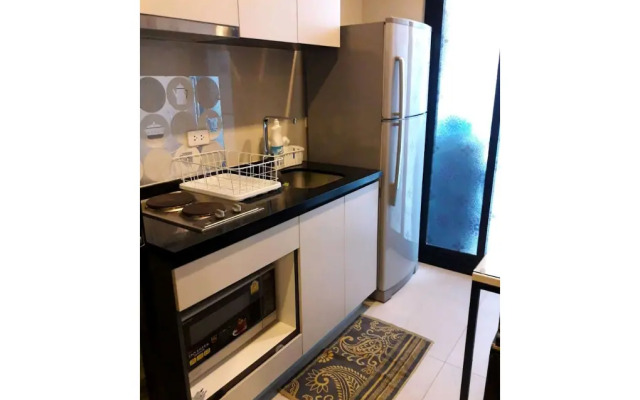 The Base Central Pattaya by Avi