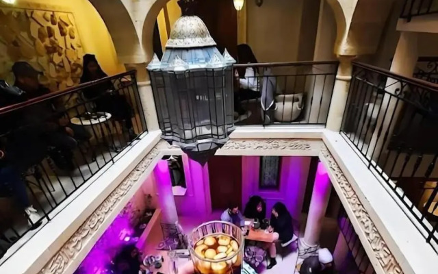 Al Madina Hotel