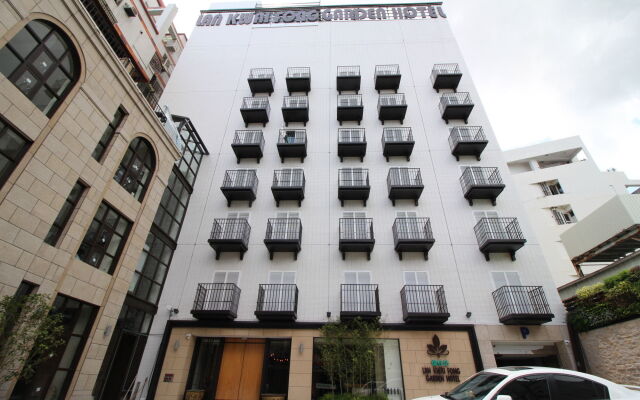 Lan Kwai Fong Garden Hotel