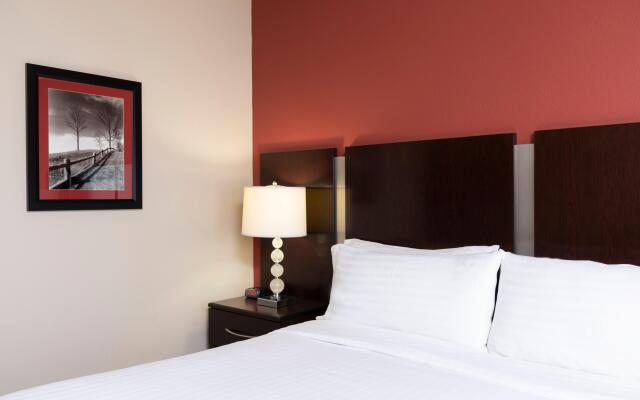 Holiday Inn Express Hotel & Suites New Philadelphia by IHG