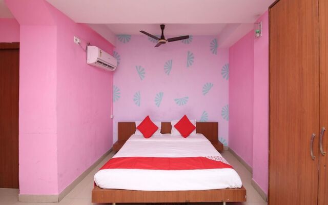 OYO 1764 Hotel Maruti Lodging