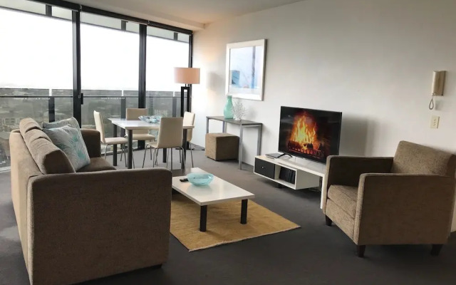 Cavill Avenue Private Apartments