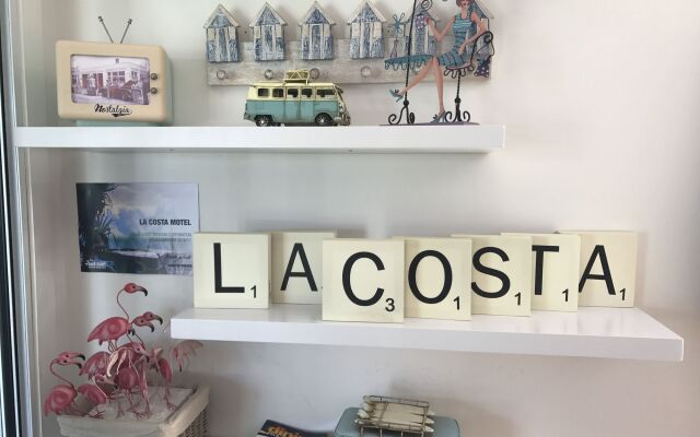 La Costa Motel