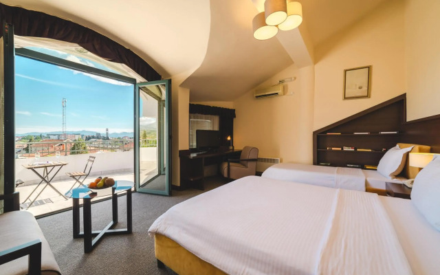 Keto Hotel