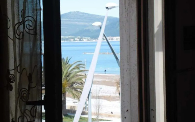 BB Janas de Mar