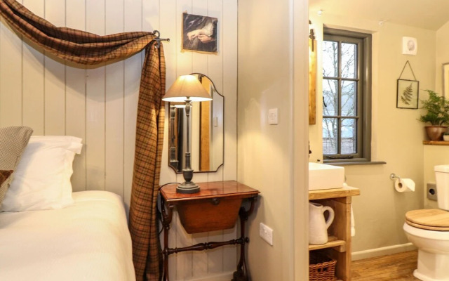 The Badger's Shack