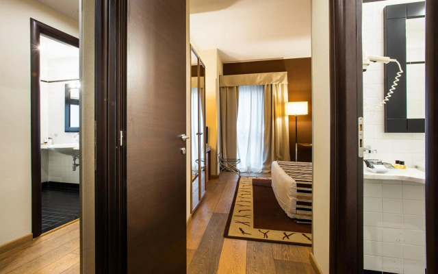 Sardegna Hotel, Suites & Restaurant