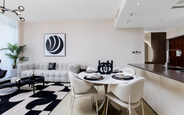 Maison Privee - Exclusive Apt w/ Striking Sea & Dubai Marina Vws
