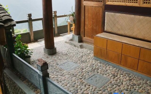 Longsheng Lian Lodge Hotel