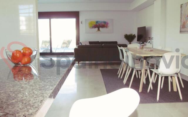 Astonishing beach and pool house